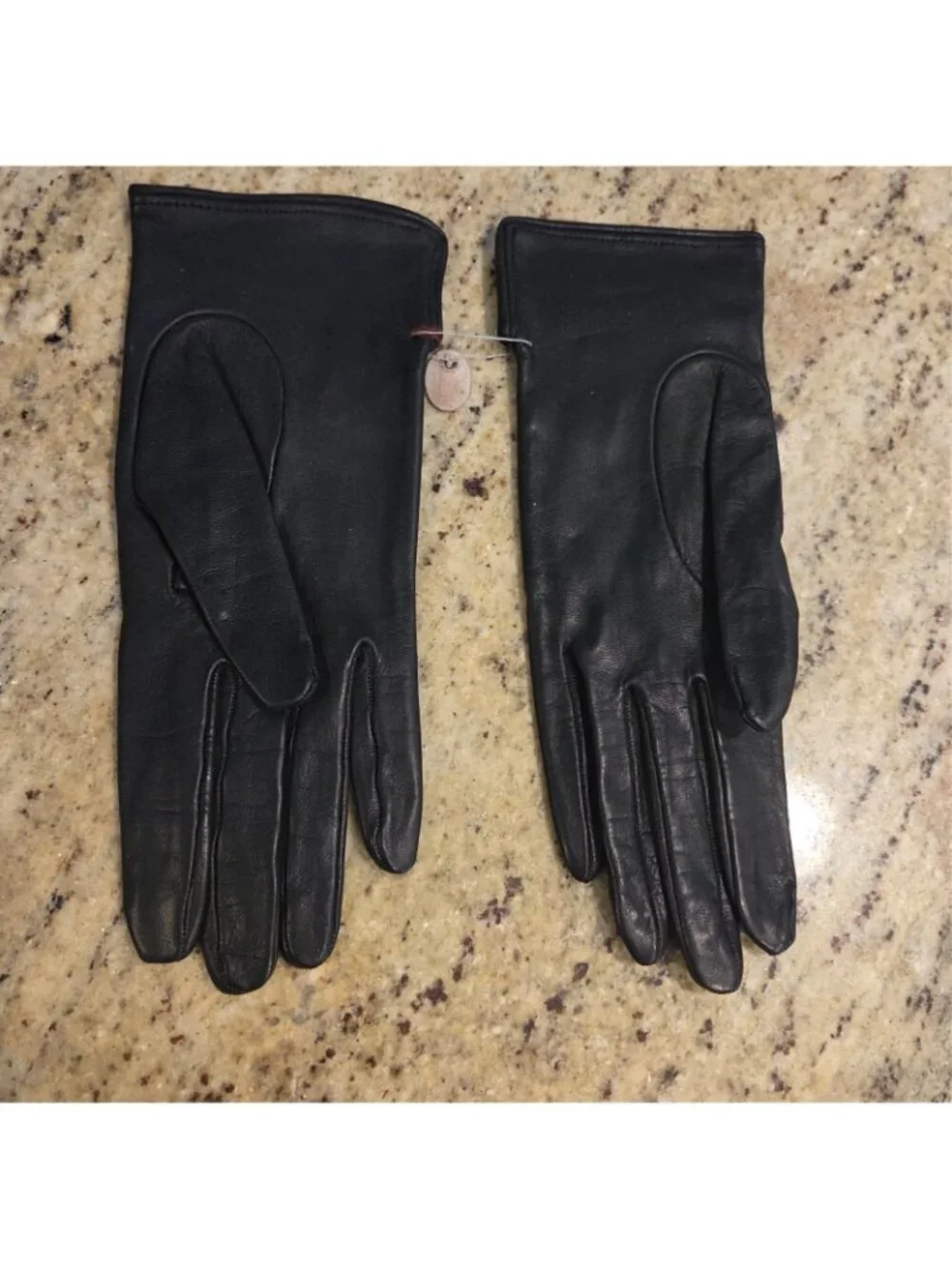 New Vintage Womens Size M 8 Black Soft Leather Lined Gloves Spain